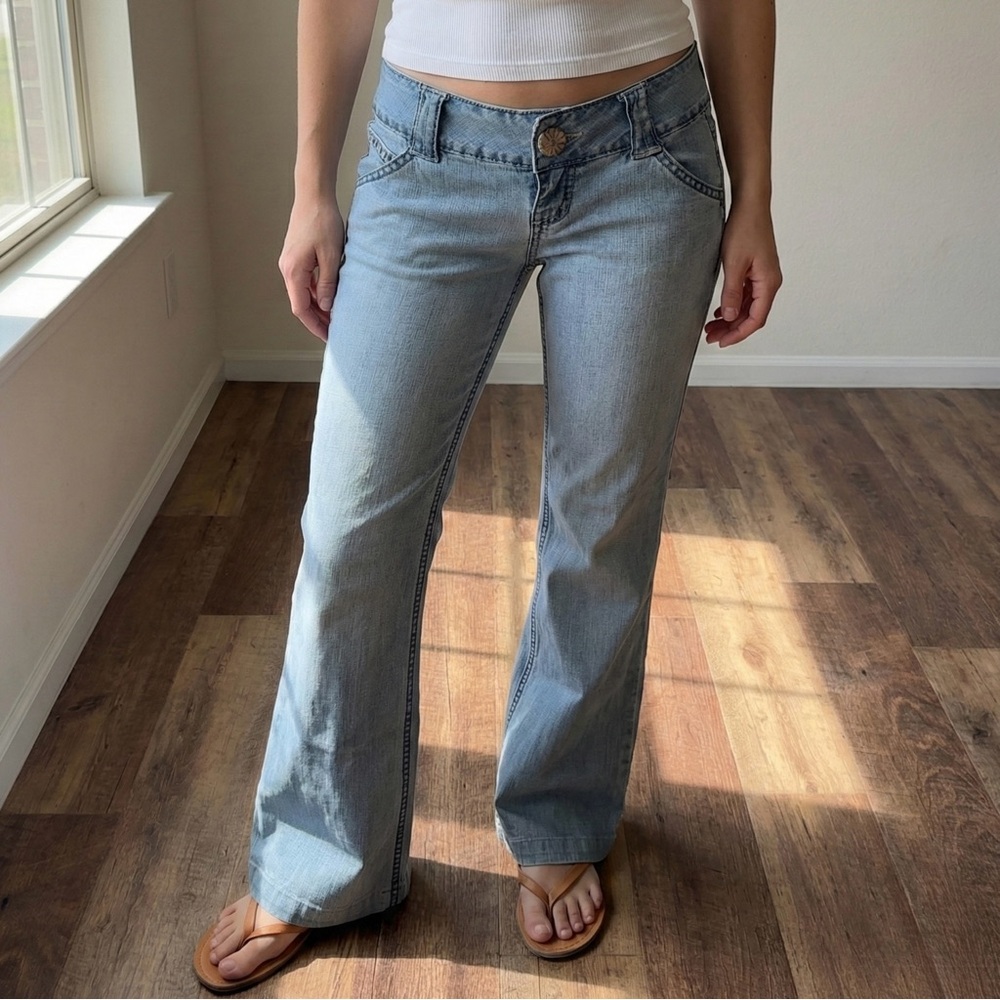 Vintage Y2K No Boundaries Flare Jeans 5 Low Rise Distressed Grunge Skater Wide